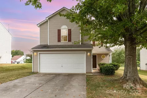 514 Tansy Dr, Charlotte, NC 28214