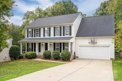 4920 Summerside Dr, Clover, SC 29710