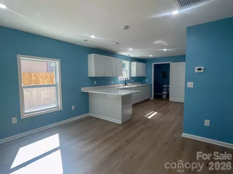 Living - 433 Clinton Ave, Lancaster, SC 29720 photo 1 of 2