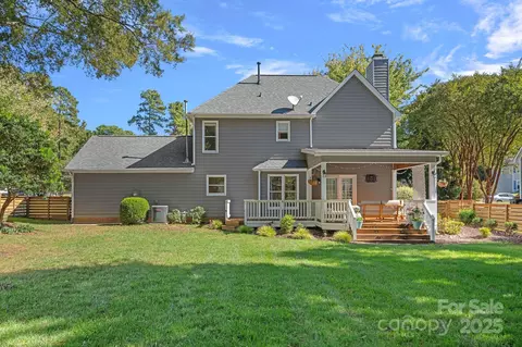 Exterior - 20437 Willow Pond Rd, Cornelius, NC 28031 photo 5 of 6