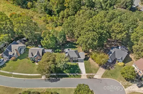 View/Area - 20437 Willow Pond Rd, Cornelius, NC 28031 photo 1 of 2