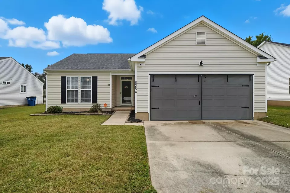3254 Hawick Commons Dr, Concord, NC 28027 | MLS# 4310573 | 12 Photos ...