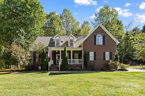 184 Canterbury Place Rd, Mooresville, NC 28115
