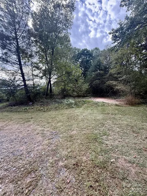 1005 27th Ne St NE, Conover, NC 28613 photo 3