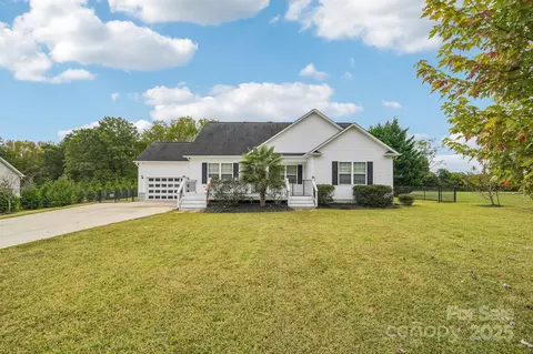 1462 Mathis Rd, Rock Hill, SC 29732
