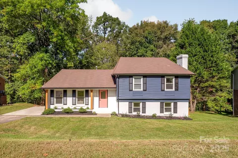 7618 Ritter Dr, Charlotte, NC 28270