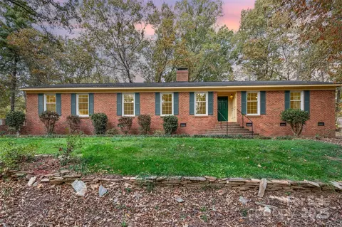 211 Ridgewood Dr, Monroe, NC 28112