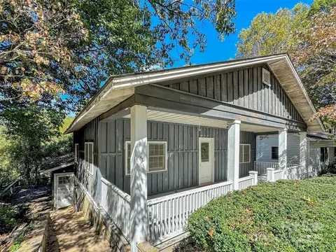 87 Atkins Loop, Lake Junaluska, NC 28745