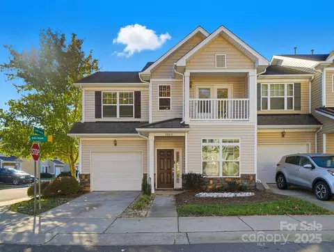 2905 White Willow Rd, Charlotte, NC 28273