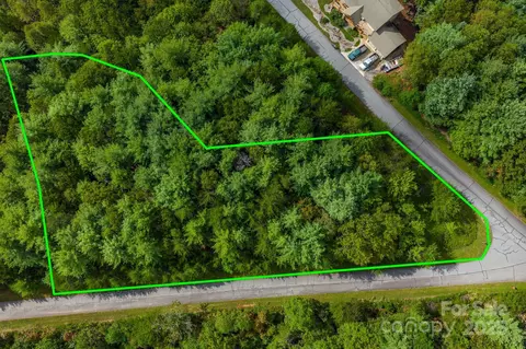 913 Bear Cliff 24 Dr #24, Nebo, NC 28761