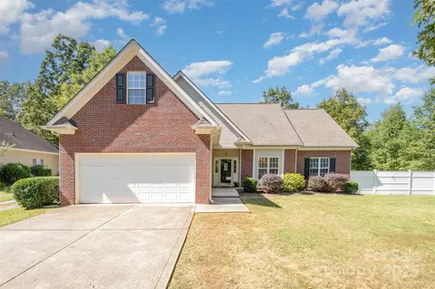 1000 Hawthorne Dr, Indian Trail, NC 28079