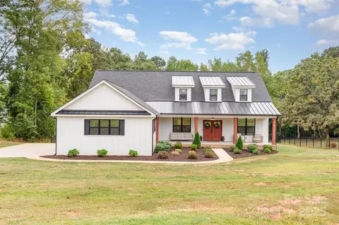 974 Armstrong Rd, Belmont, NC 28012