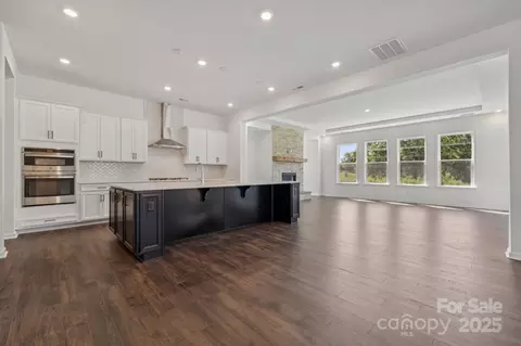 3153 Tramore Dr, Harrisburg, NC 28075