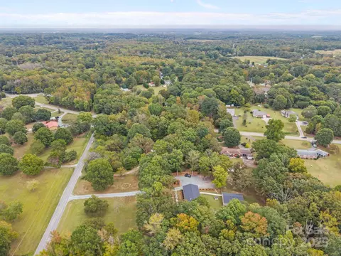 View/Area - 1813 Doster Rd, Monroe, NC 28112 photo 2 of 4