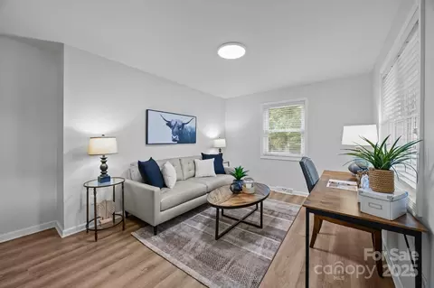Living - 1813 Doster Rd, Monroe, NC 28112 photo 2 of 5