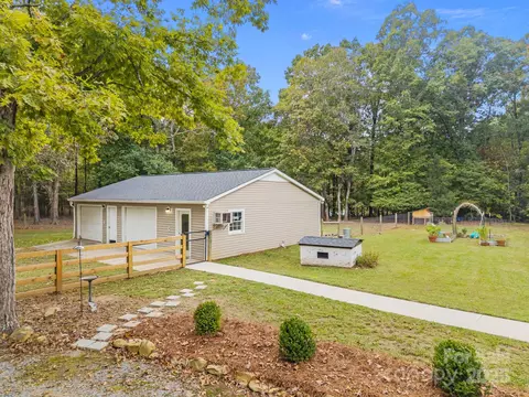 Exterior - 1813 Doster Rd, Monroe, NC 28112 photo 6 of 12