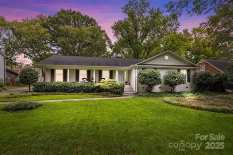 719 Lansdowne Rd, Charlotte, NC 28270