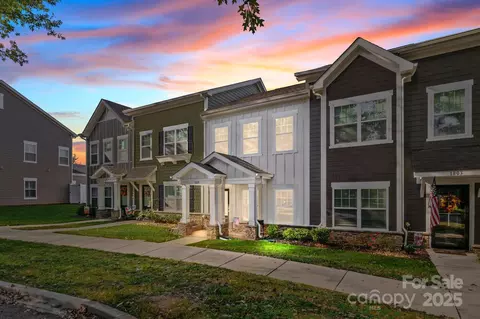 1805 Edgewater Nw Dr NW, Conover, NC 28613