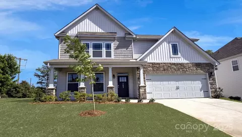 593 River Bottom Rd, Hendersonville, NC 28792