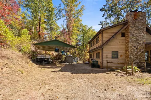 310 Log Gap Rd, Fairview, NC 28730 photo 4