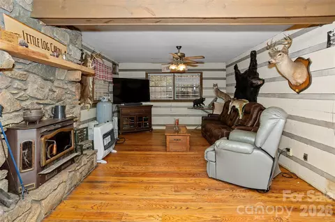 310 Log Gap Rd, Fairview, NC 28730 photo 21