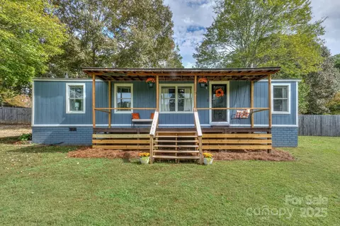 1279 Craig Dr, Iron Station, NC 28080