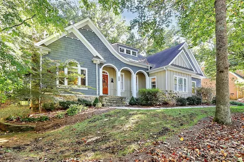 6761 Fox Ridge Cir, Davidson, NC 28036 photo 3