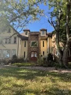 2708 Chilton Pl, Charlotte, NC 28207