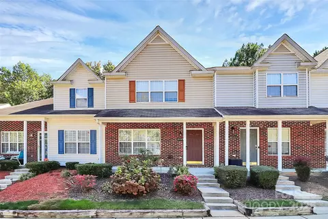 10549 Yellow Rose Ln, Charlotte, NC 28269