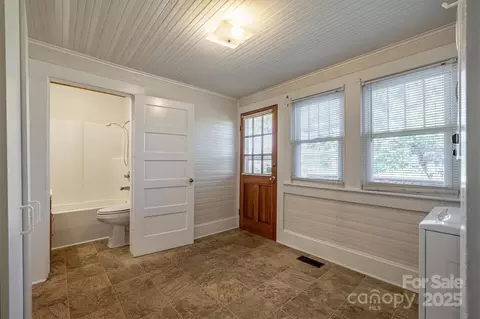 609 E Concord St, Morganton, NC 28655 photo 15