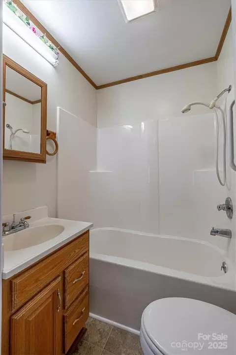 609 E Concord St, Morganton, NC 28655 photo 16