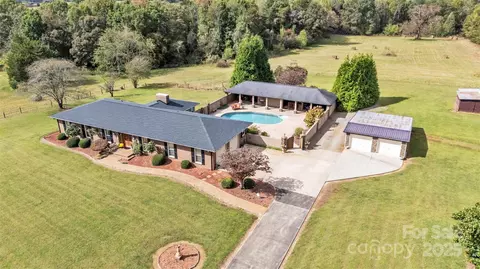 840 Happy Plains Rd, Taylorsville, NC 28681