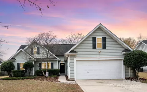 12518 Bravington Rd, Huntersville, NC 28078