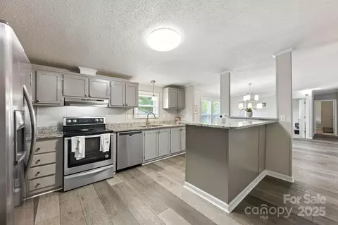 1001 Olde Creek Trl, Concord, NC 28025