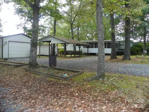 116 Third Ave, New London, NC 28127