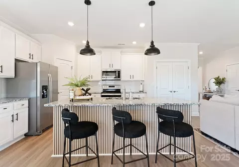 Kitchen - 159 Tanner Loop, Troutman, NC 28166 photo 2 of 5