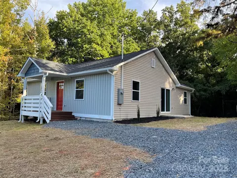 832 Sikes Ave, Wadesboro, NC 28170