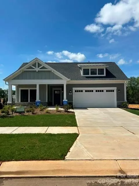 3060 Five Creek Rd, Charlotte, NC 28213