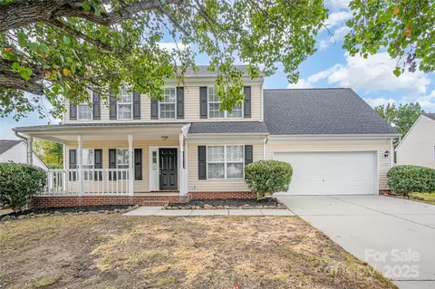 3749 Dashiel Dr, Charlotte, NC 28262