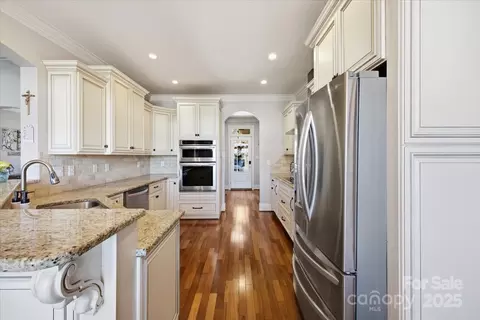 Kitchen - 7511 Pine Glade Dr, Denver, NC 28037 photo 3 of 5