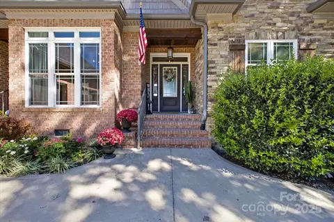 Exterior - 7511 Pine Glade Dr, Denver, NC 28037 photo 5 of 7