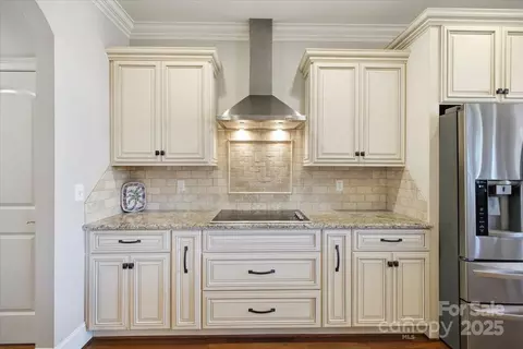 Kitchen - 7511 Pine Glade Dr, Denver, NC 28037 photo 1 of 5