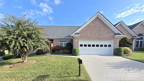 3131 9th Street Ne 58 Dr NE #58, Hickory, NC 28601