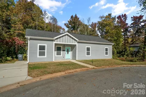 5145 Grafton Dr, Charlotte, NC 28215