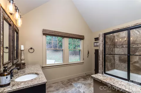 Bath - 4 Grayling Dr, Cullowhee, NC 28723 photo 5 of 5