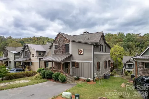 4 Grayling Dr, Cullowhee, NC 28723