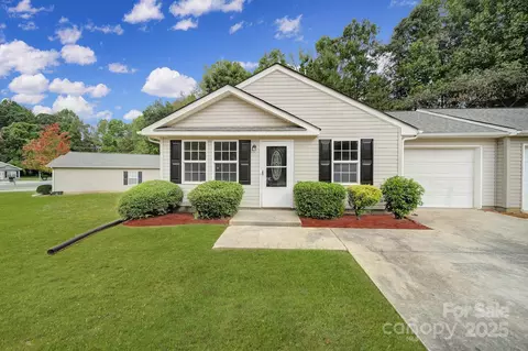 121 Settlemyre Pl, York, SC 29745