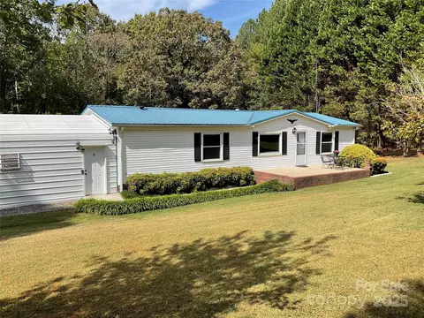 1761 Bolton Rd, Catawba, NC 28609