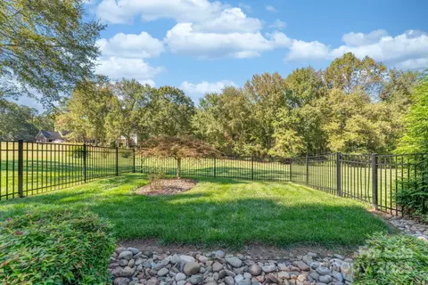 Exterior - 6404 Fox Trce, Salisbury, NC 28147 photo 5 of 7