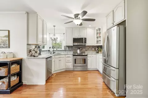 Kitchen - 6404 Fox Trce, Salisbury, NC 28147 photo 1 of 3